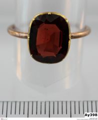 Foto von Granat (Almandin?) (NHMW-MIN-Ay398)